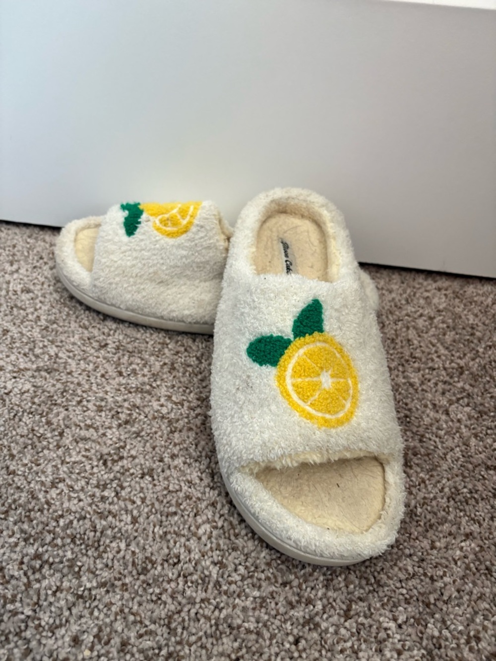 Lemon Drop Memory Foam Fuzzy Slides - moon cake, ladies 11